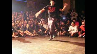 BBOY BEAT JUNGLE2007 2nd round  akkibowie vs miso-g