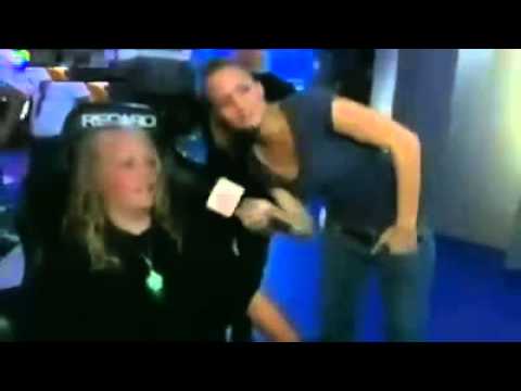 Moderatorin beleidigt Jungen/Mädchen!