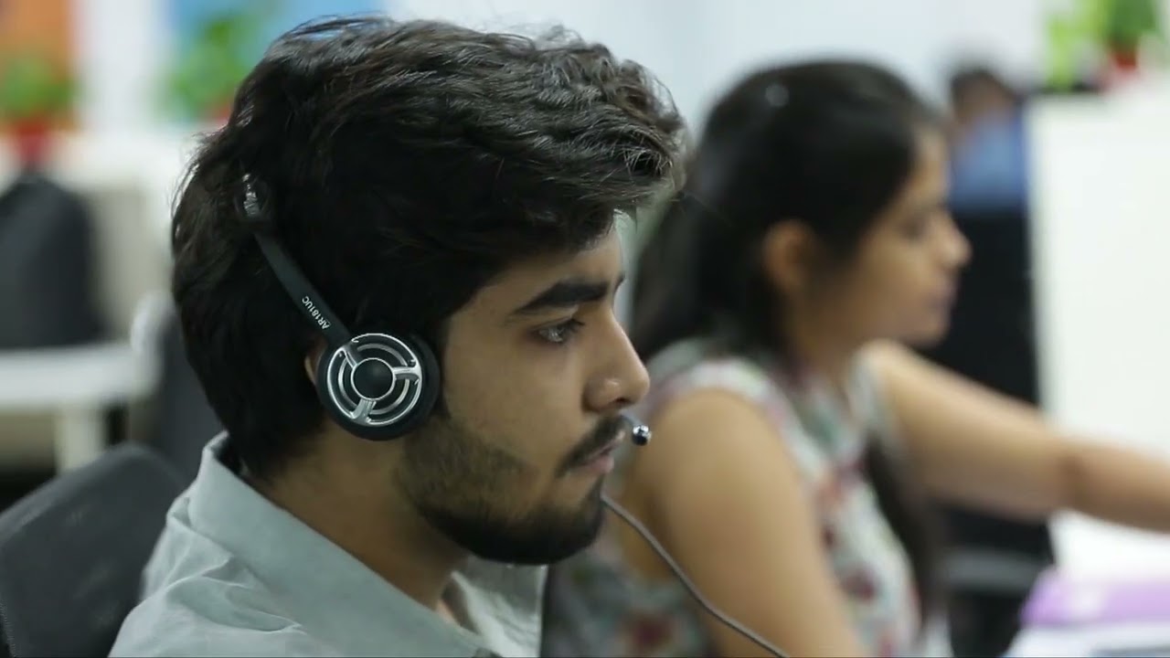 Join our squad as customer support specialist - Maxicus