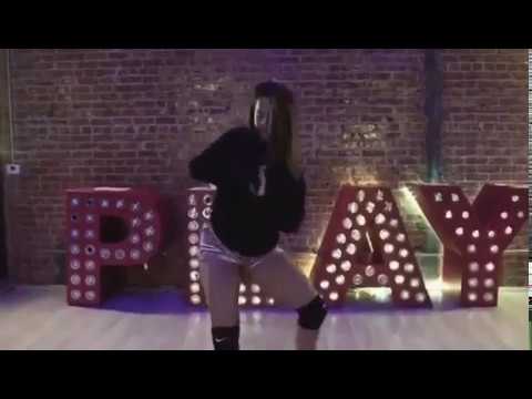 Tessa brooks TWERKING - YouTube.