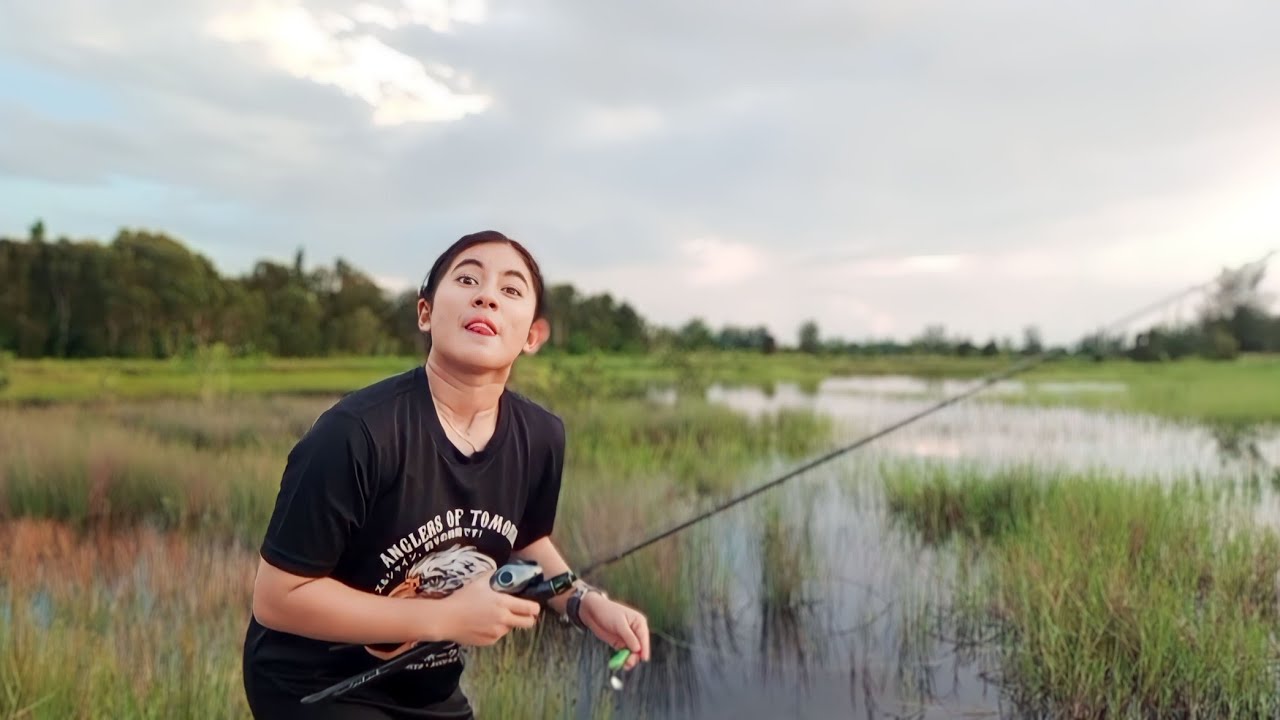 ANJIIIRRRR.... Gabusnya main keroyokan || Aura Pawita