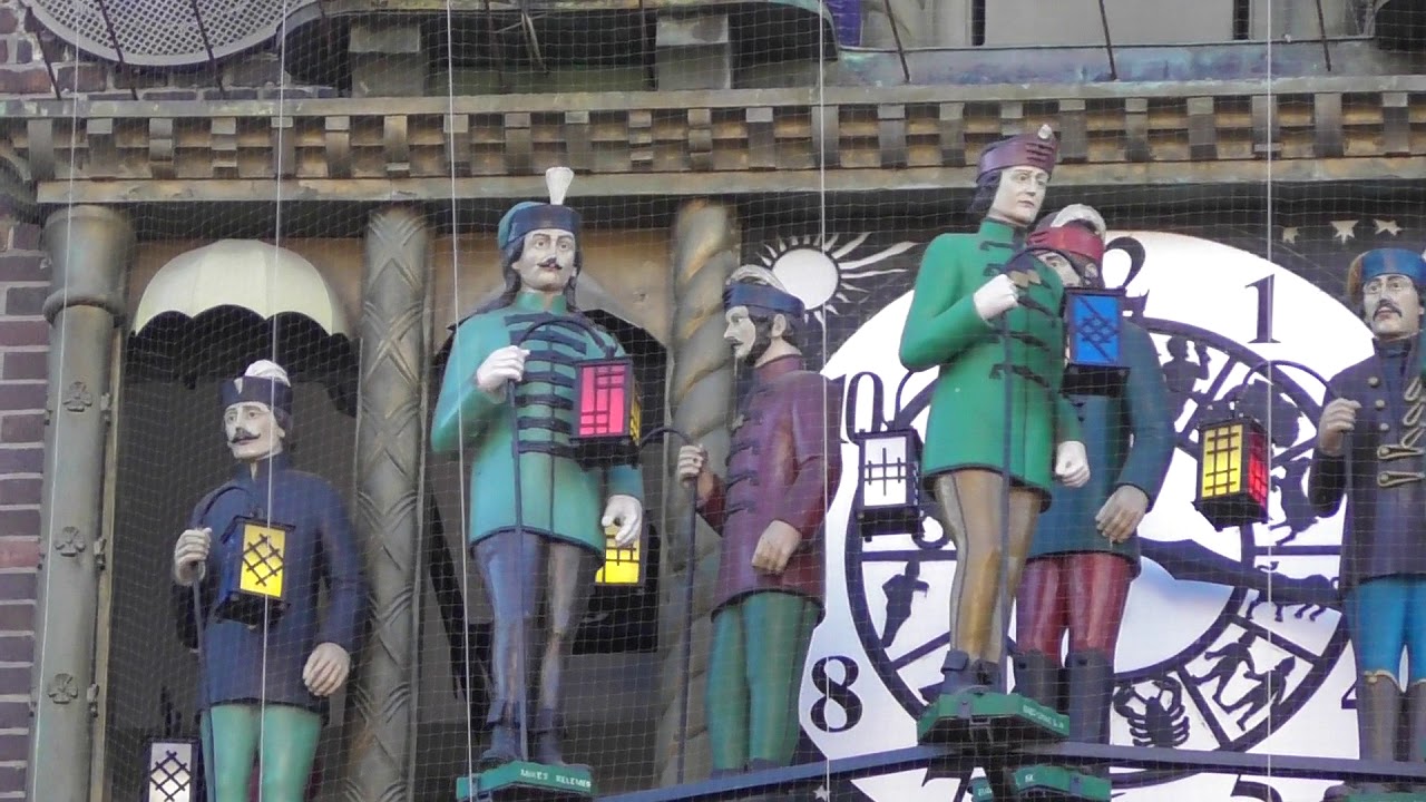 Szeged - Dóm tér - Zenélő óra