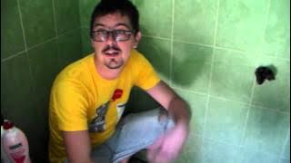 How to do a Poo in Indonesia (Using a squat toilet) - Cara BAB di WC Indonesia