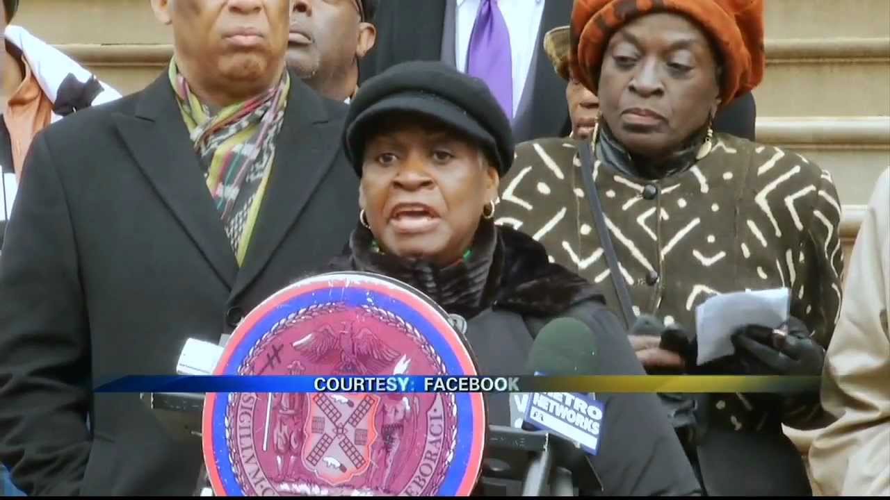 Politicians call for Assemblyman Hikind's resignation over blackface costume