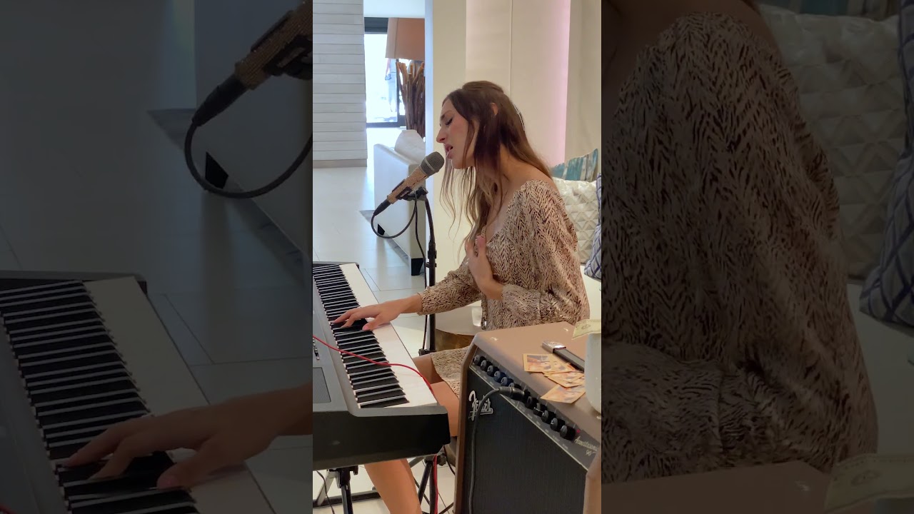 Floe Lounge at Irvine Marriott