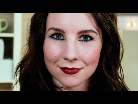 Daisy Lowe Makeup: