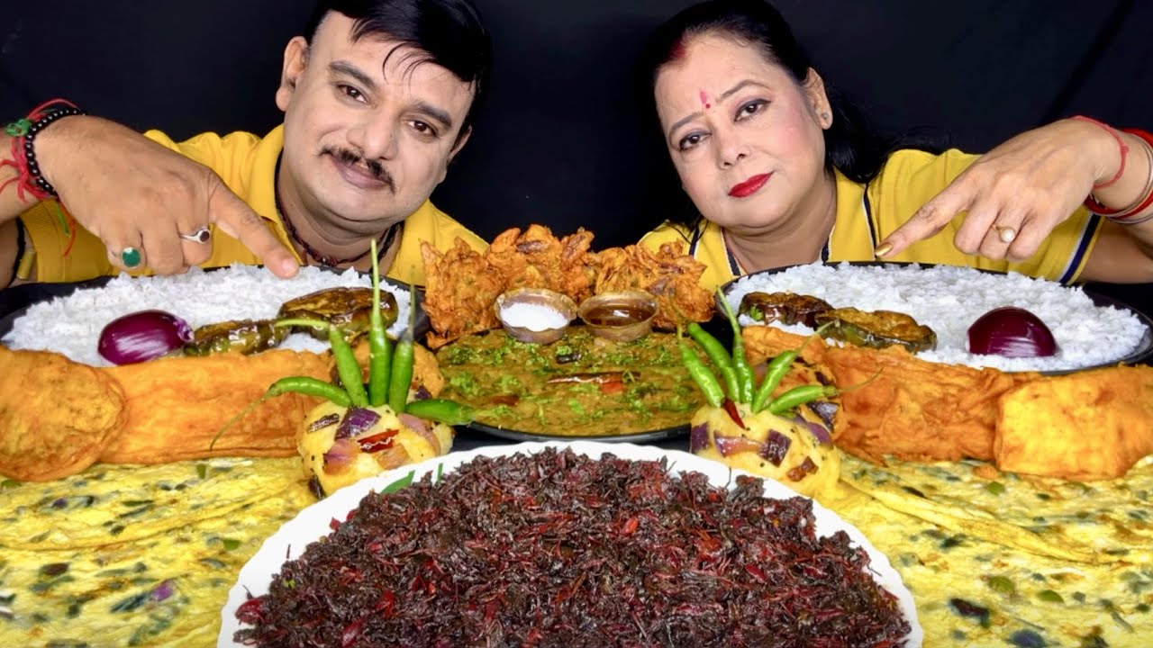 ⁣SPICY🌶️DESI PAKHALA BHATA/PANTA BHAT/WATER RICE LAL SAG ALOO VORTA OMELET PAKORA ETNG CHALLENGE#food