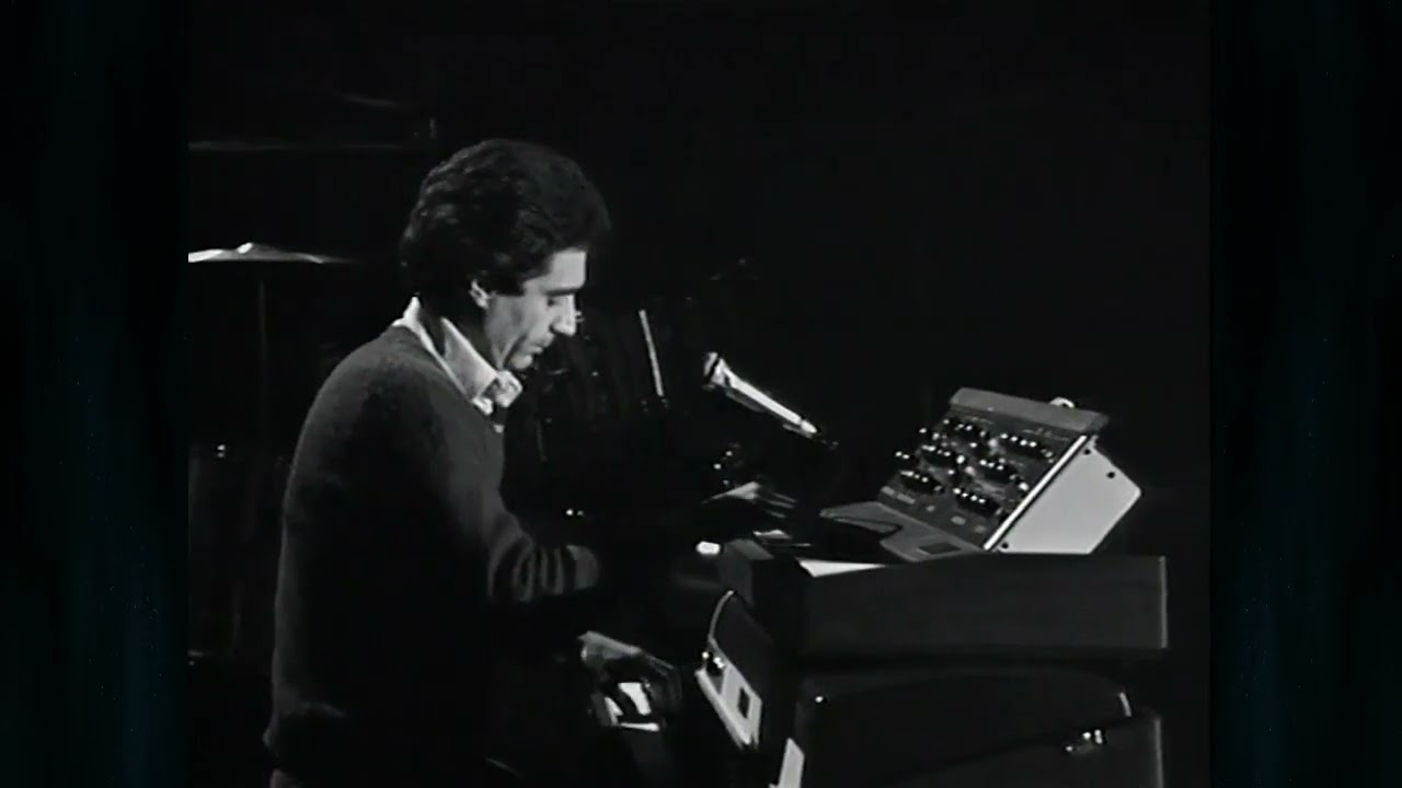Guarda Il Guardiano del Faro - Domani (Discoring 1977 - stereo) su YouTube Guarda Il Guardiano del Faro - Domani (Discoring 1977 - stereo) su YouTube