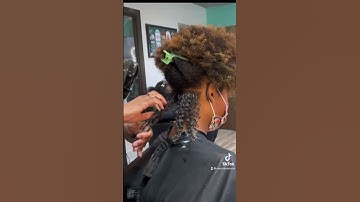 Best curly hair products -Xtra Curls defining gel