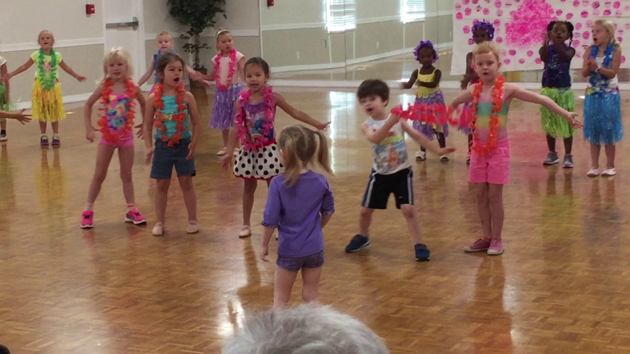 Averys dance recital: jig-a-lo - YouTube