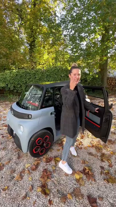 What the ..! 🎲 Is THIS the cutest car ever?! Citroen Ami | #Shorts | Jessicarmaniac | Citroën