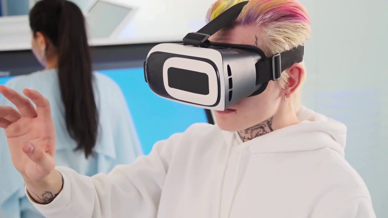 Explained for the Curious: VR AR and XR