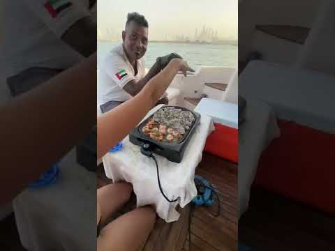 Сколько стоит яхта в Дубае