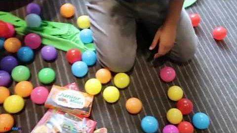 Giant Balloon Stuck In Our Hotel Room   Num Noms   Chupa Chups   Surprise Toy Opening