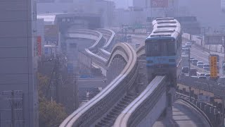 沢良宜駅より摂津駅を望む（大阪モノレール）