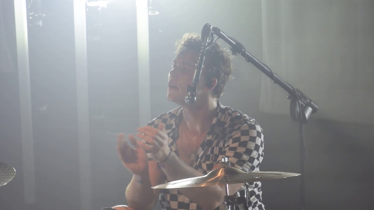 5 Seconds of Summer - Ashton talking - Houston, TX 04.21.18