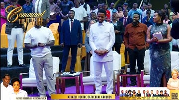 Pr Robert kayanja introduces apostle Michael orokpo at commanding the future conference 