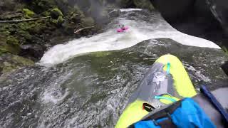Kayaking on the White Salmon - New Year's vibes on the Green Truss by Andy Lozovoy 154 views 3 months ago 3 minutes, 34 seconds