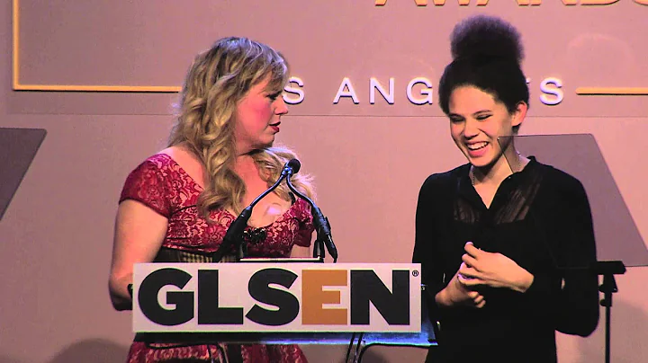 Kirsten Vangsness and Ariana Thornton Introduce Cl...