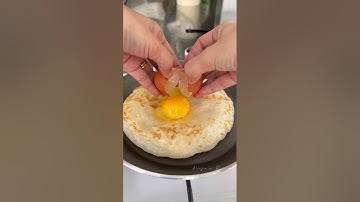 FROZEN PARATHA WITH EGG AND CHEESE | Pan frying Paratha #shorts #alojasdiary