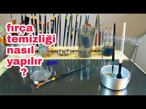 Video: Bir Fırça Necə Toxunur