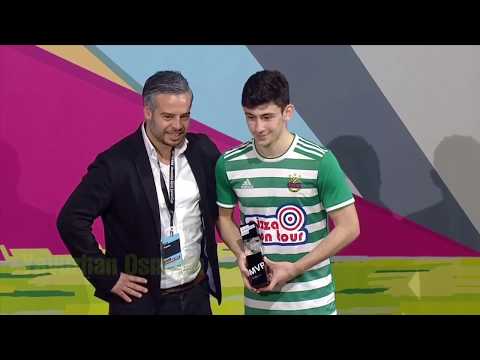 yusuf-demir-(10)-rapid-wien-bester-spieler-mercedes-benz-junior-cup-2020