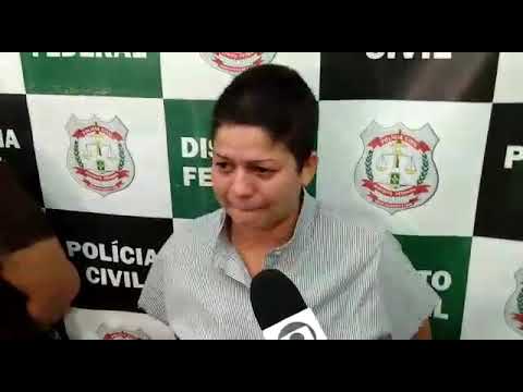 Mãe e companheira falam em delegacia sobre assassinato
