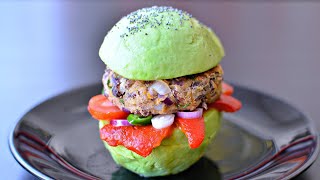 How To Make Keto Turkey Sliders With Avocado 'Buns' How To Make Keto Turkey Sliders With Avocado 'Buns'
