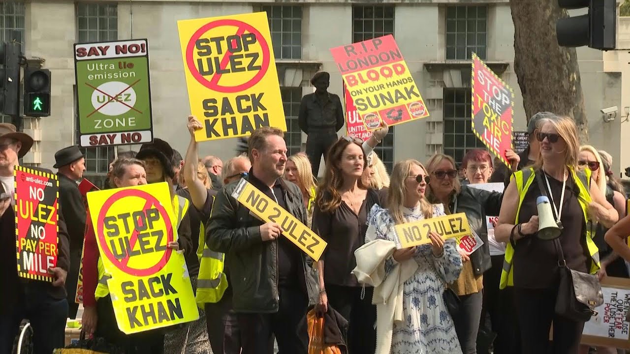 Protest at expansion of London's clean air zone | AFP