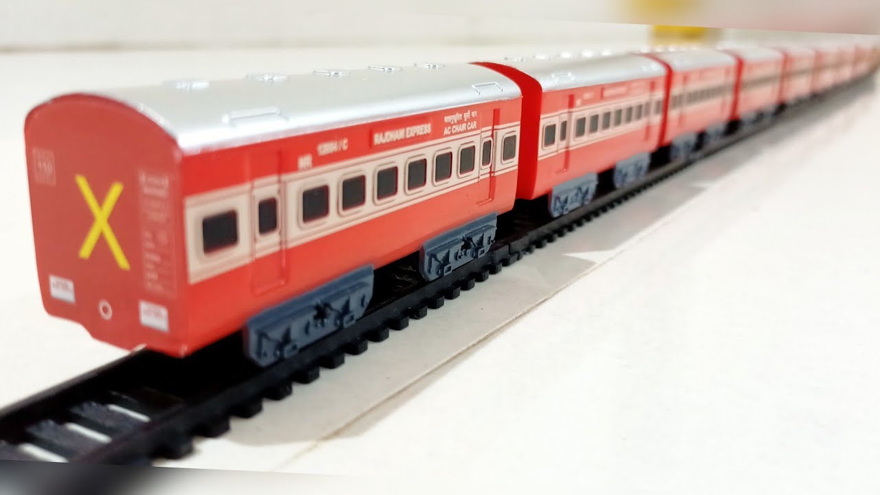 Centy Indian Passenger Model Train | Longest and Curvatious Tracks ...