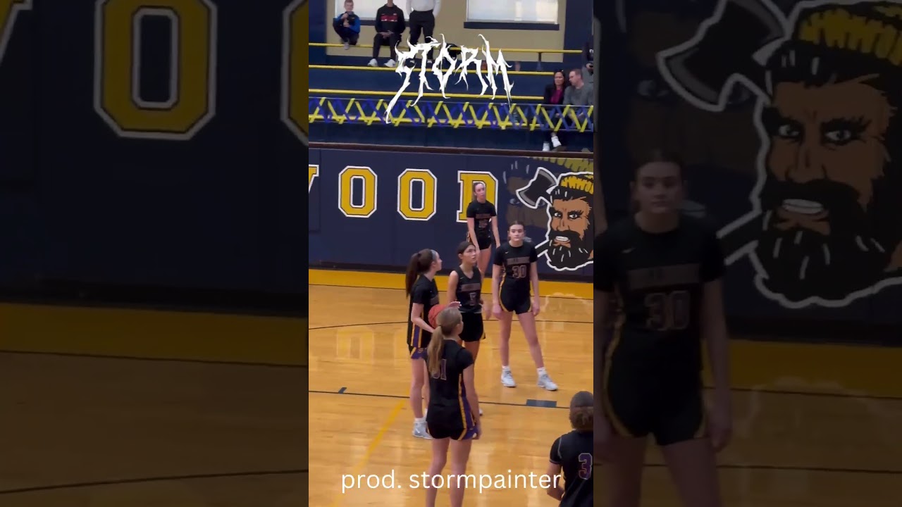 IZZY PAINTER @ THE PIT 