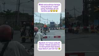 Motor lewat di rel kereta api#selebriti #komedi #lucu #keretaapi #shorts #viralshorts