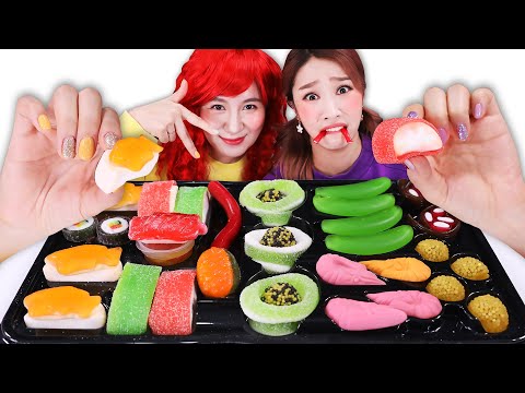 Real sushi vs Candy sushi! 리얼앤 초밥캔디 Mukbang JiniYum 지니얌 먹방
