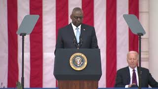 Biden marks Memorial Day at Arlington National Cemetery