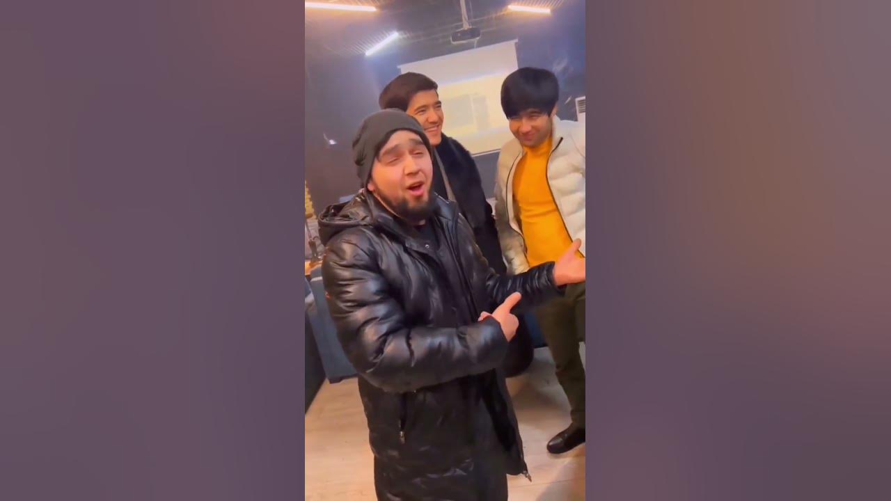 Restoranda elita porno Paula Uayt, chexiyalik porno aktrisa