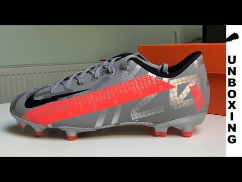 nike mercurial vapor 13 academy