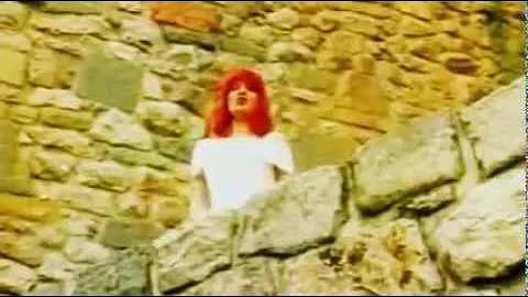 Maja Marijana - Lagacu a plakacu - (Official video...