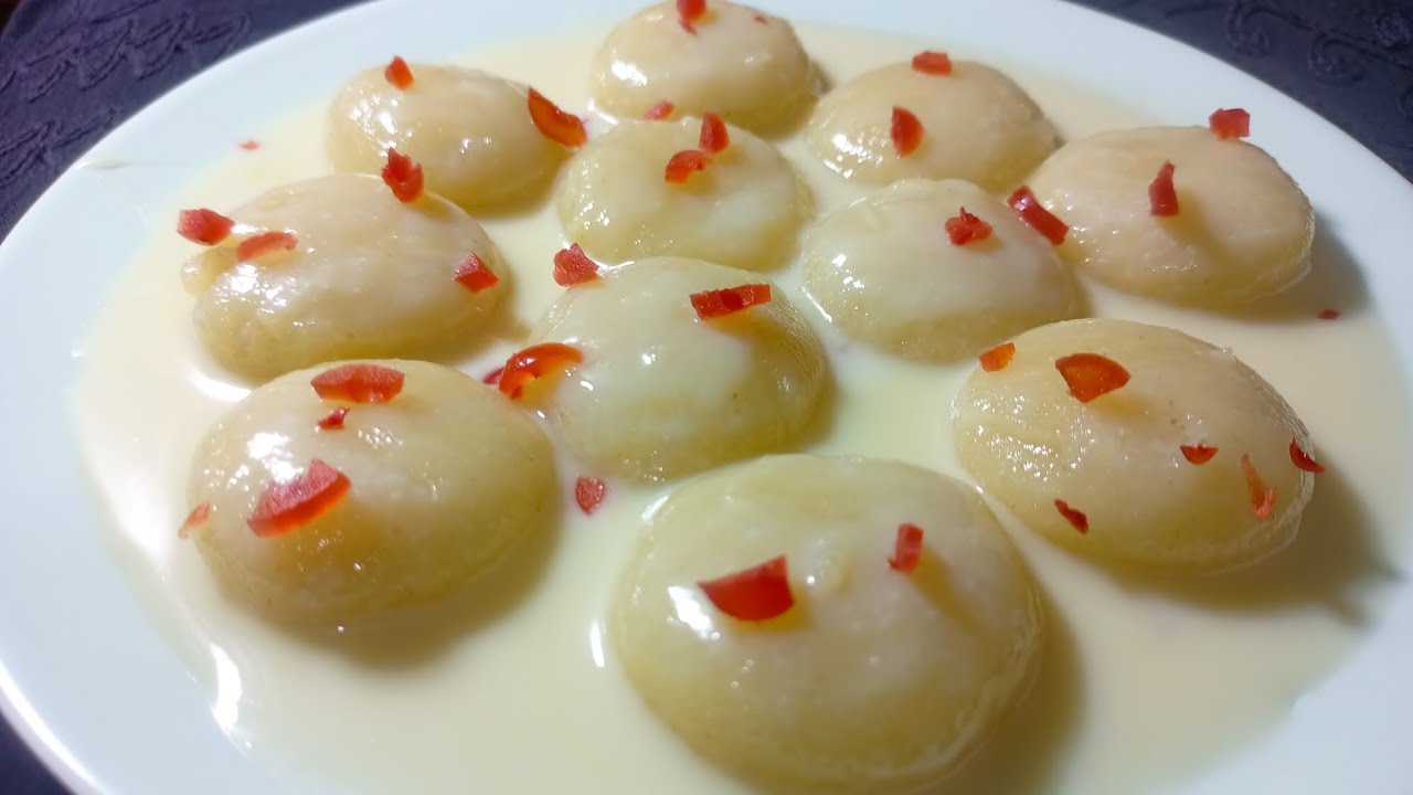 সুজি দিয়ে তৈরী খুব সহজ একটা রেসিপি সুজির রসবড়া।। semolina rosobora