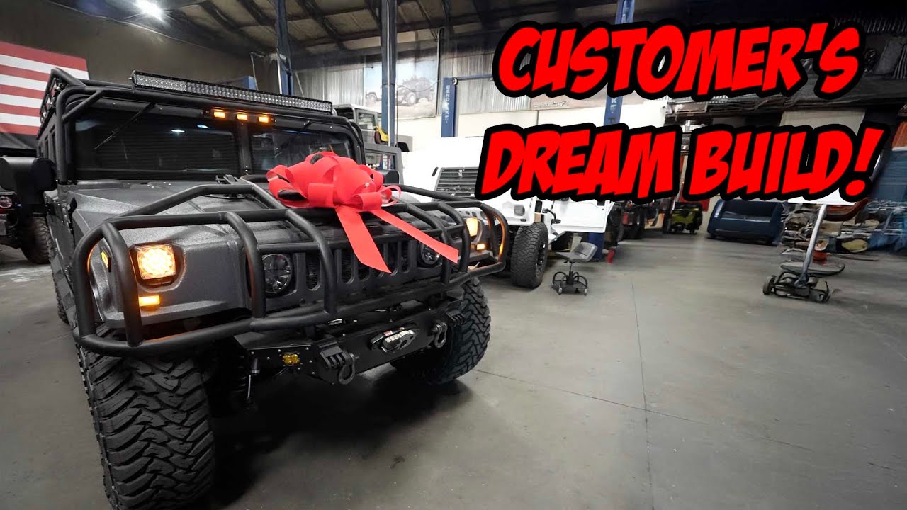 Внутри окончательной сборки Hummer H1 нашего клиента