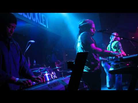 Junior Marvin NO WOMAN NO CRY 12-21-13 Blockley