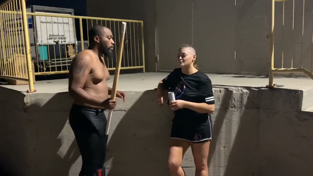 Midwest All Pro - Manager Amanda has some words for De’Lorian Diggs..