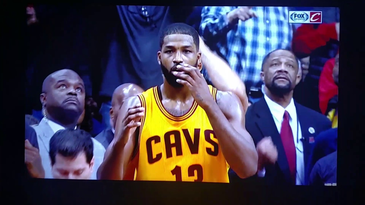 LEBRON JAMES MISSES LAYUP TIES GAME WITH 3 POINT SHOT IN LAST 3 SECONDS