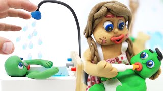 Babysitting Episode and more educational videos with Green Baby