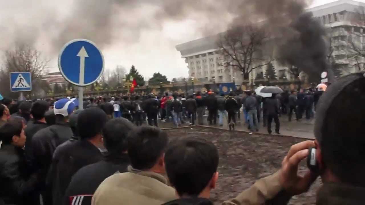 7 апреля: между народом и властью...\NewTV