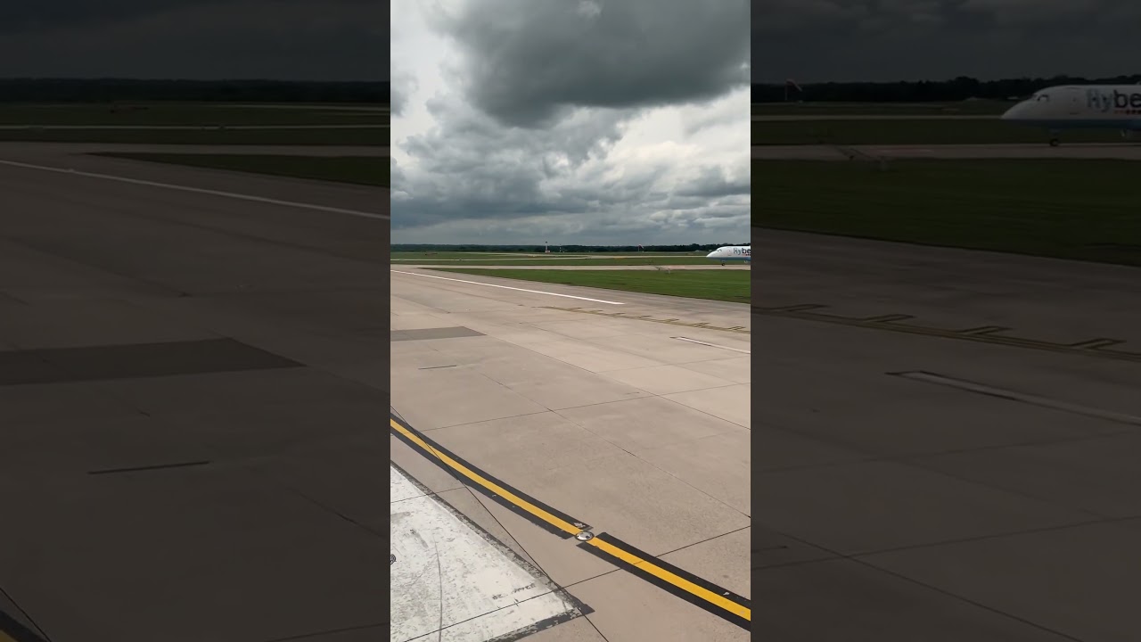 Plane Taxiing Runway 2 Manchester Airport 
