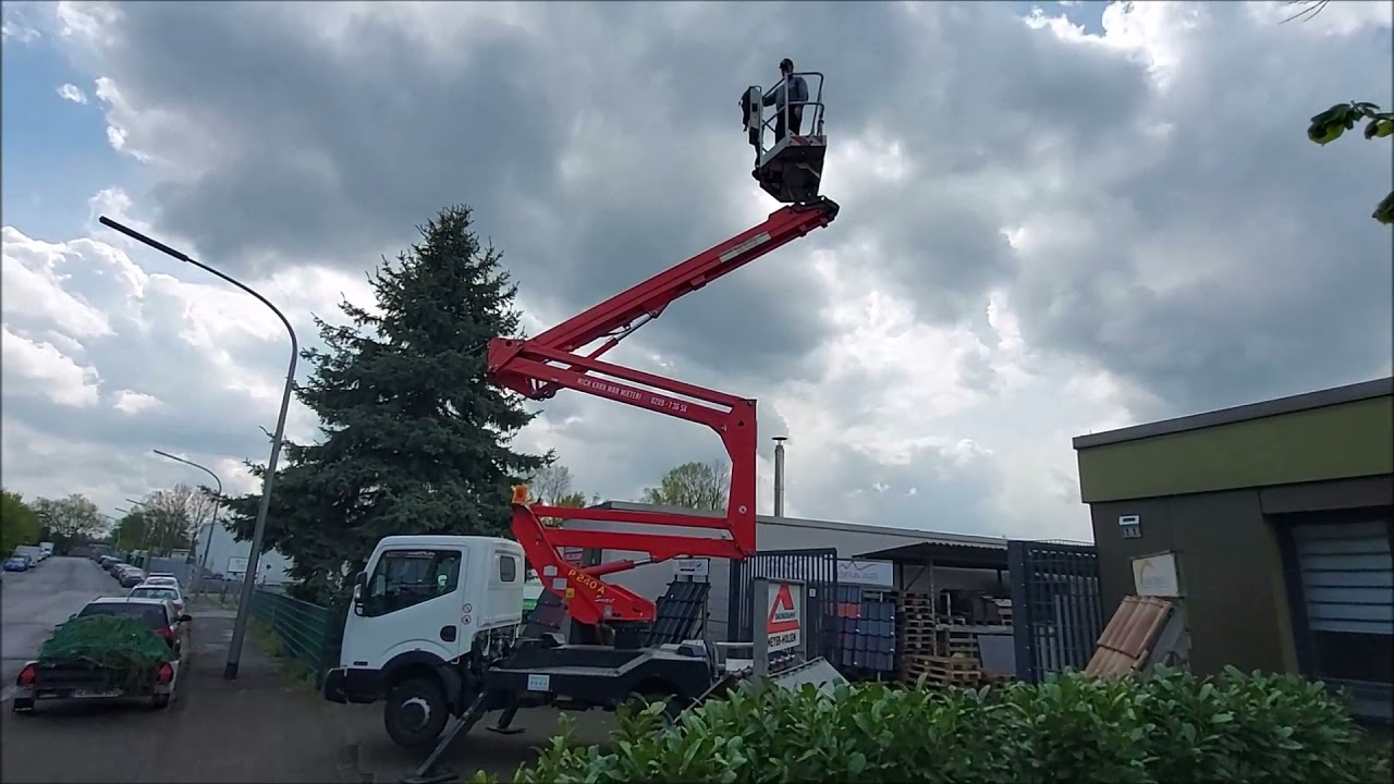 NISSAN Cabstar 35.12 Truck with Working Platform Palfinger P