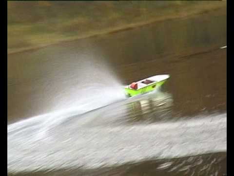 Homemade RC boat scratch build with gas engine 26cc - YouTube