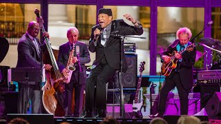 Vignette de la vidéo "Al Jarrea, Chick Corea, Christian McBride: "Take 5" | Jazz at the White House"