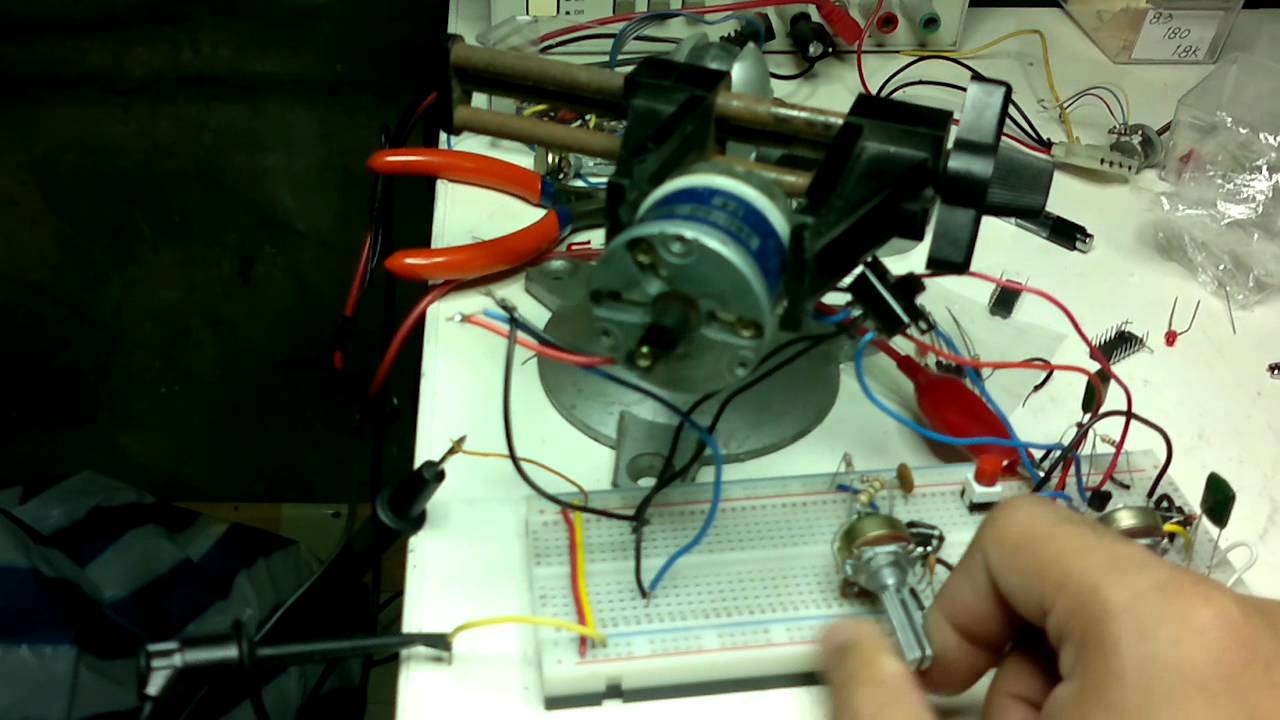 DC motor control using 555 timer - YouTube