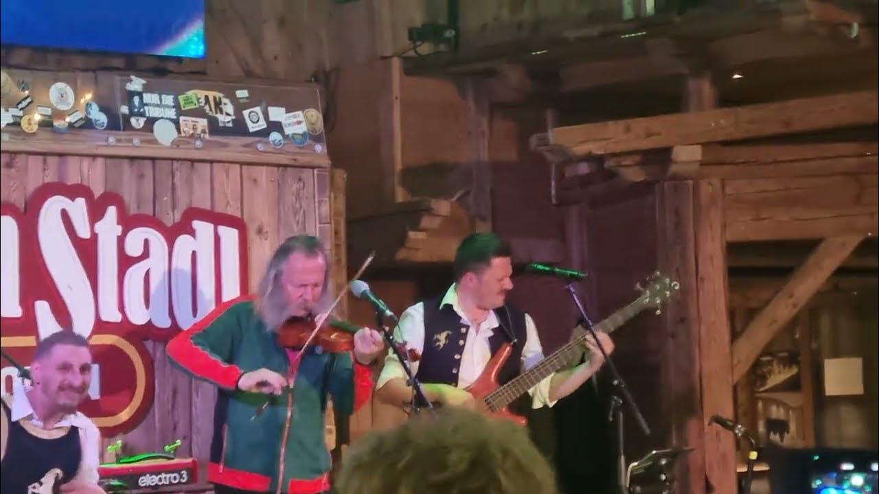 Die Jungen Mayrhofner mit Erwin Aschenwald - Die Musikanten aus dem Zillertal - Brucknstadl Die Jungen Mayrhofner mit Erwin Aschenwald - Die Musikanten aus dem Zillertal - Brucknstadl